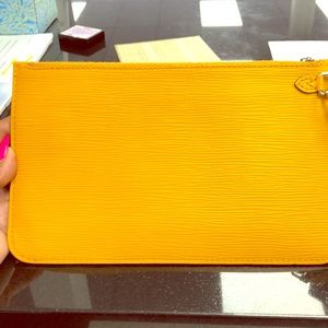 Louis Vuitton Neverfull Pouch